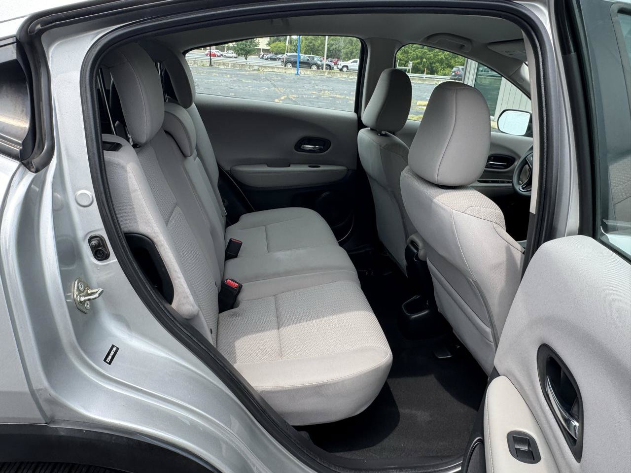 Used 2016 Honda HR-V LX image 13