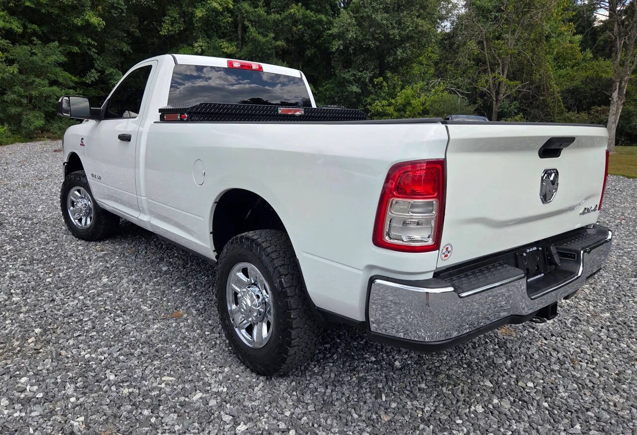 Used 2019 RAM 3500 Tradesman w/ Chrome Appearance Group AWD/4WD image 4