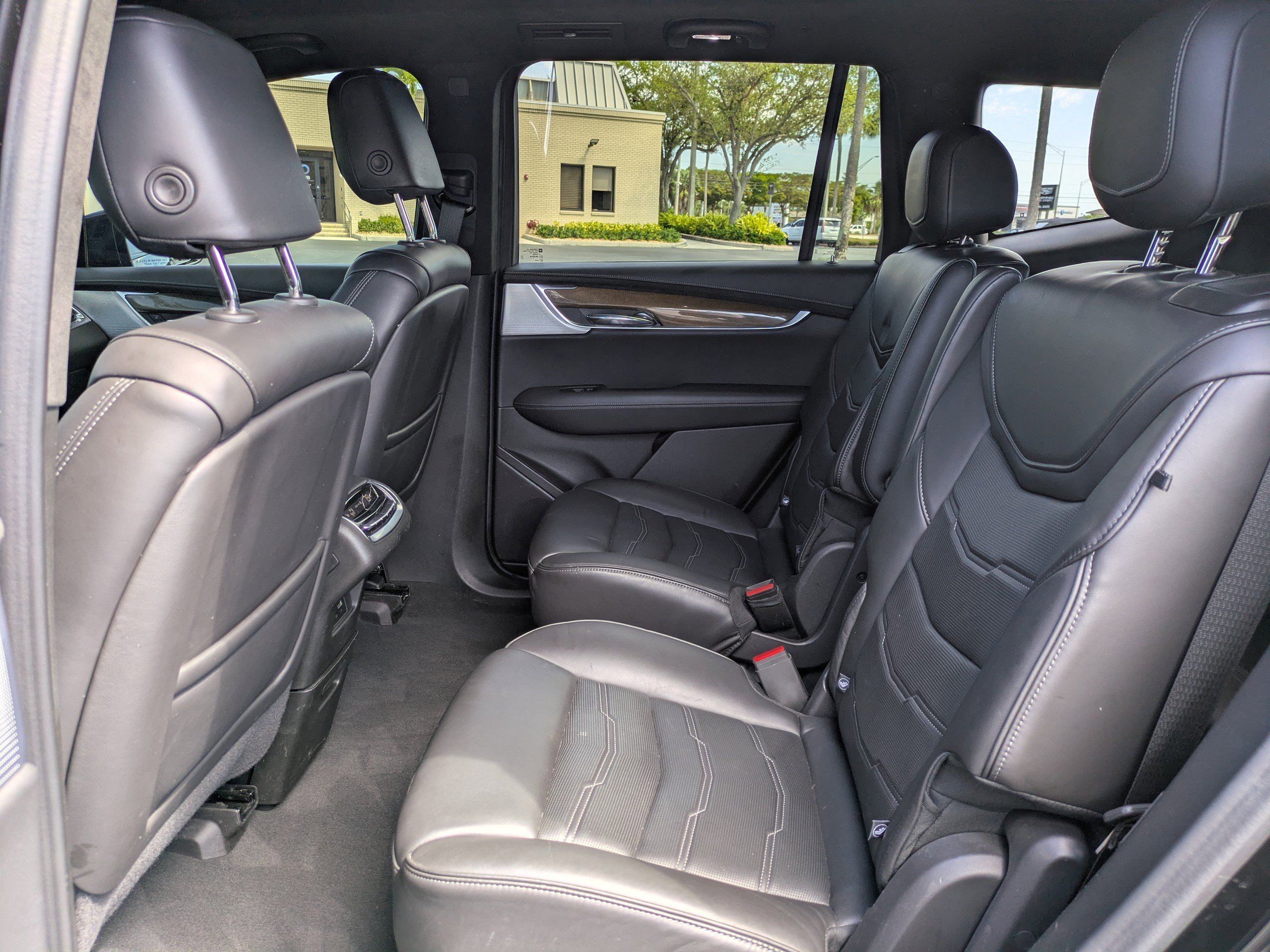 Certified 2023 Cadillac XT6 Sport w/ Platinum Package image 15