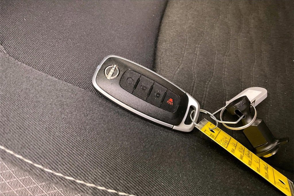 Certified 2024 Nissan Pathfinder SV image 8