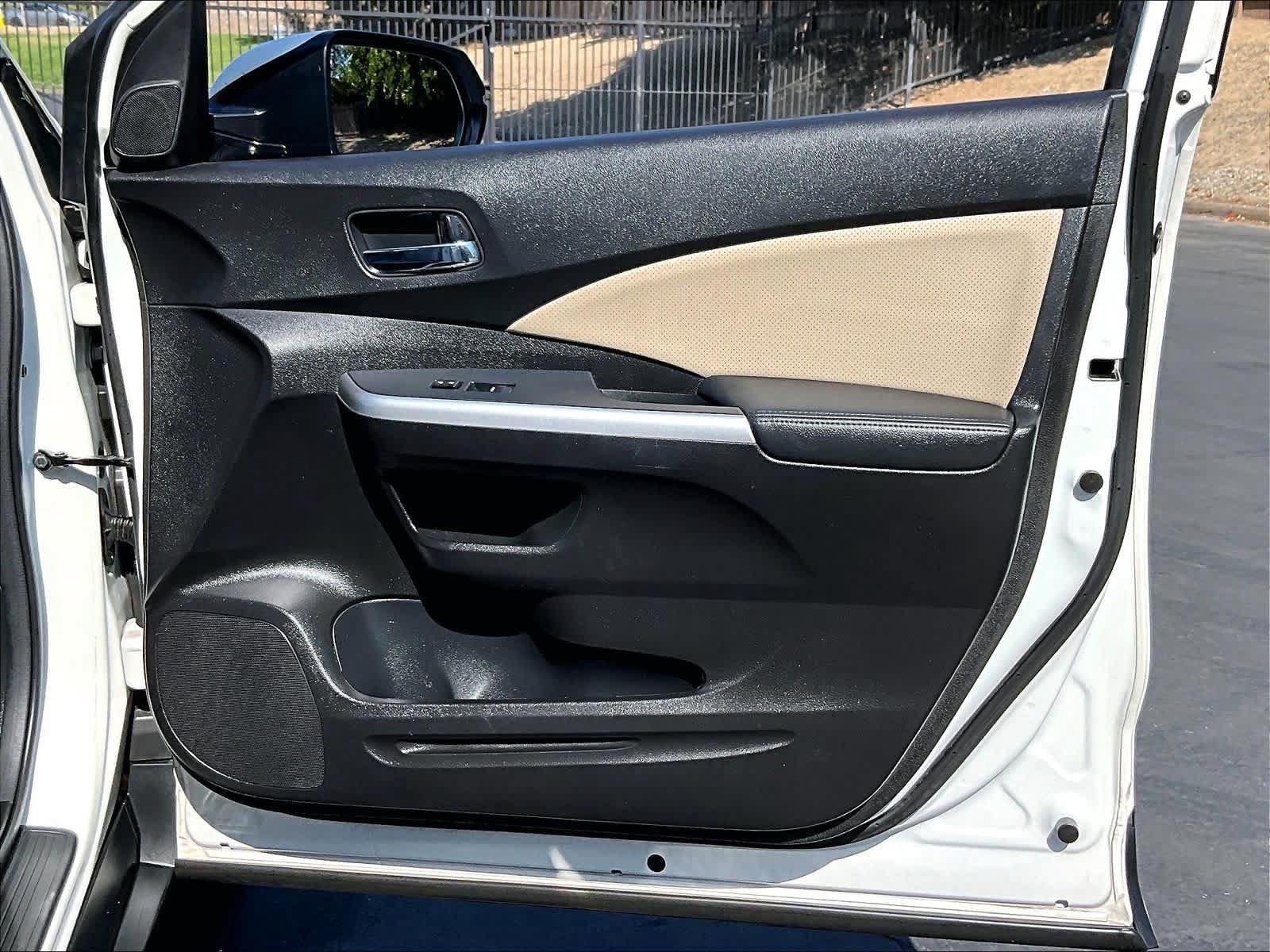 Used 2015 Honda CR-V Touring image 27