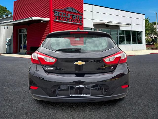 Used 2017 Chevrolet Cruze LT w/ Convenience Package FWD image 4