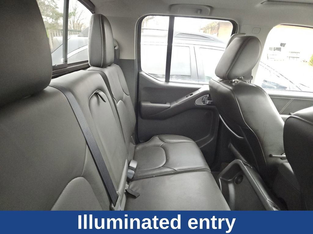 Used 2018 Nissan Frontier PRO-4X image 9