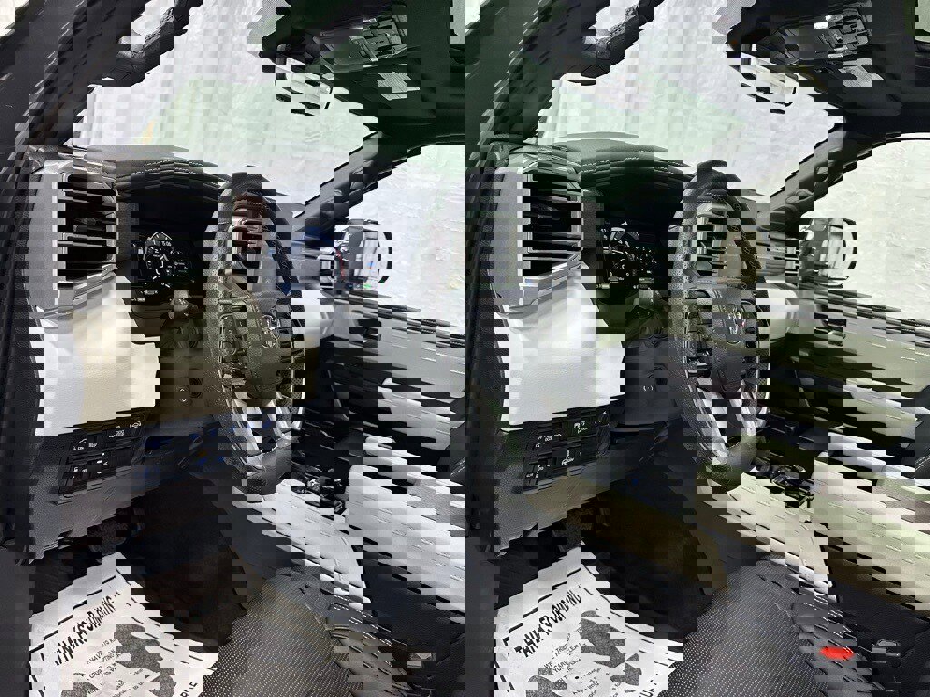 Used 2024 Toyota Sequoia Capstone image 16