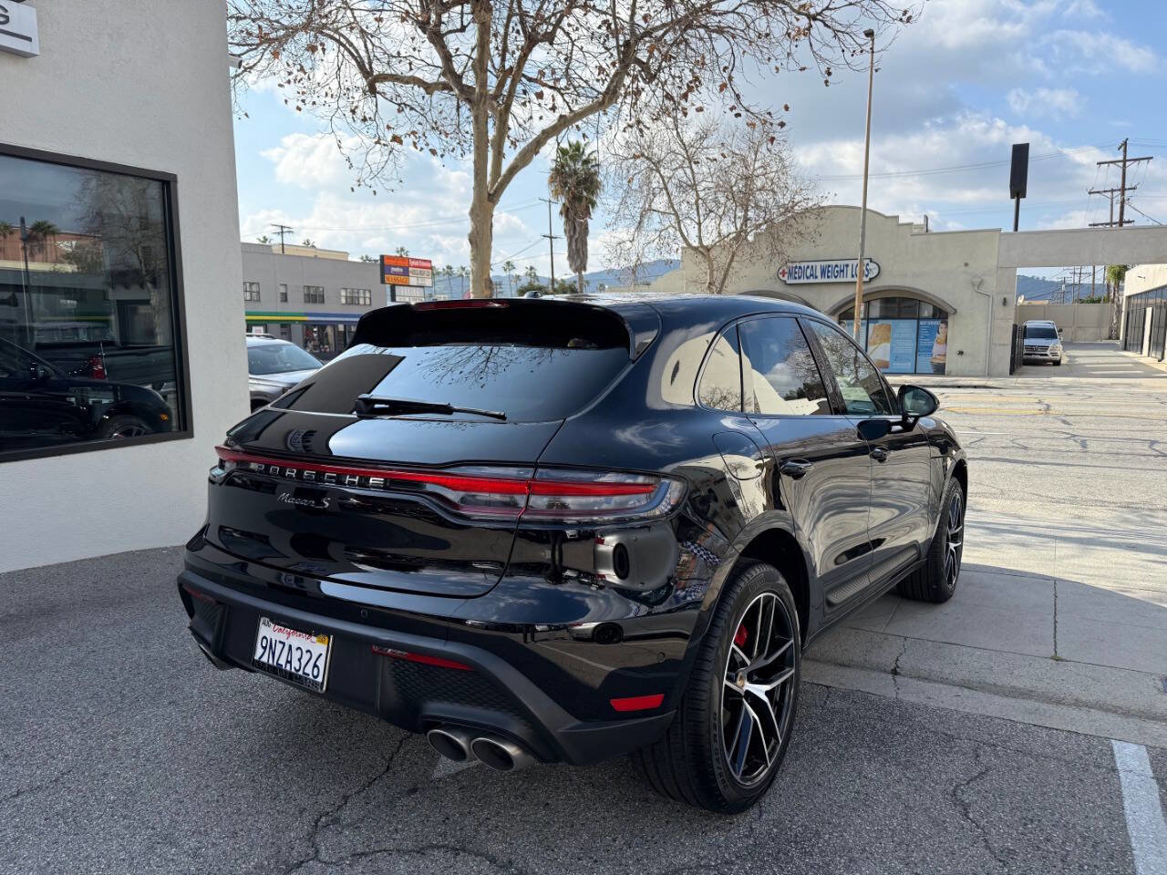 Used 2024 Porsche Macan S image 8