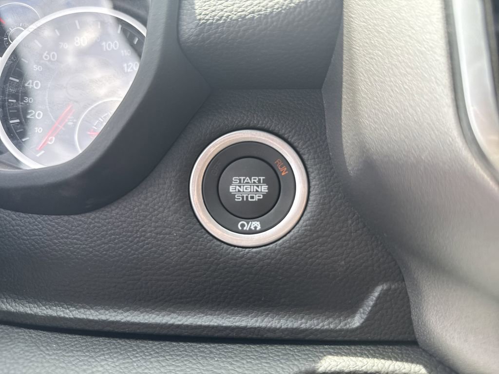 New 2026 RAM 1500 4x4 Crew Cab image 18