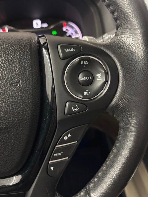 Used 2017 Honda Pilot Touring image 21