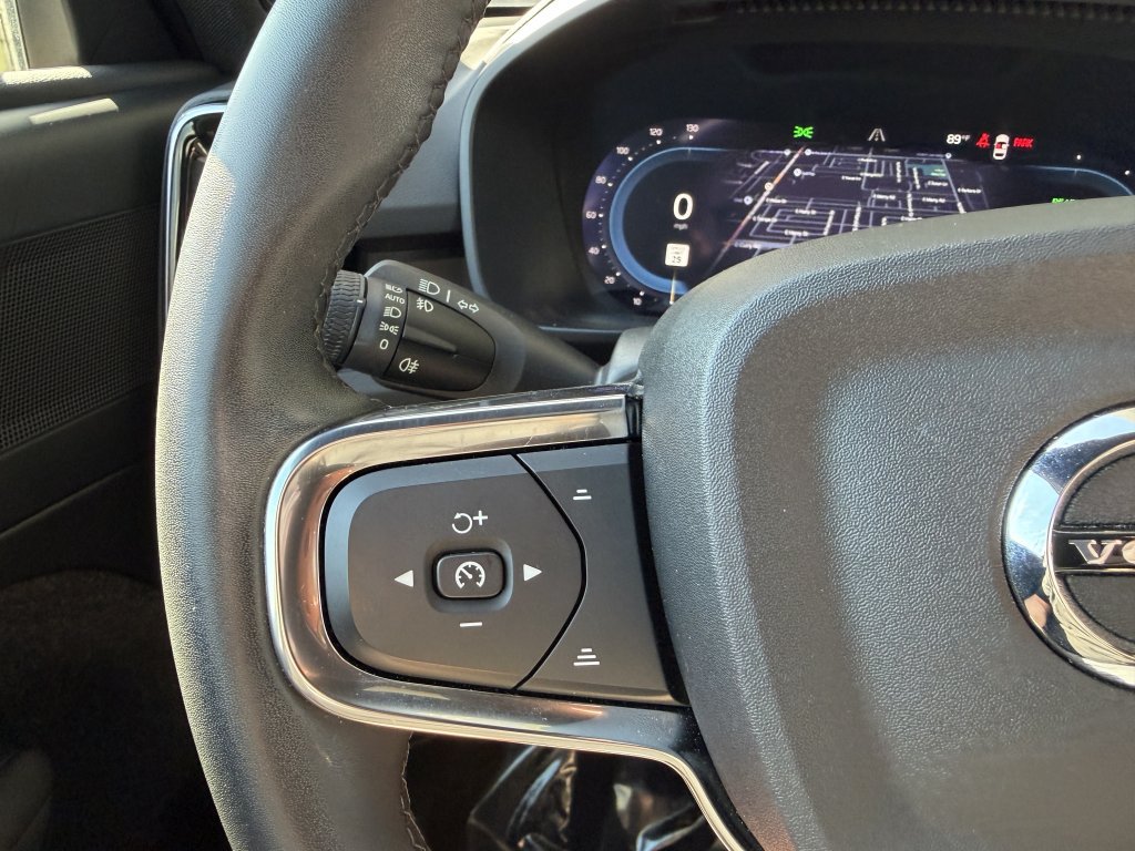 Used 2023 Volvo C40 P8 Recharge Plus AWD/4WD image 29