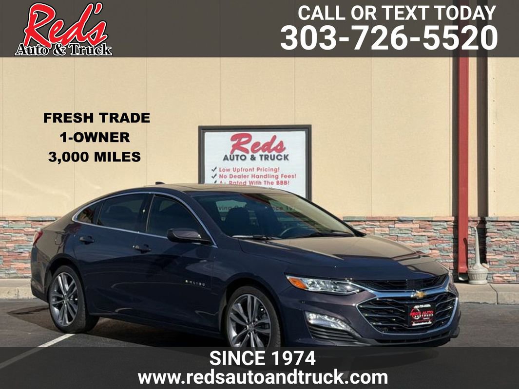 Used 2025 Chevrolet Malibu LT image 2