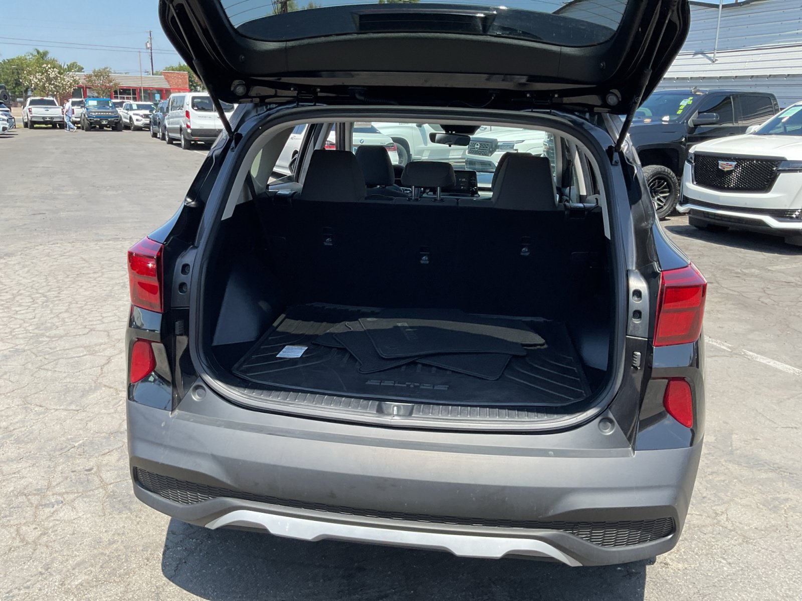 Used 2022 Kia Seltos LX AWD/4WD image 26