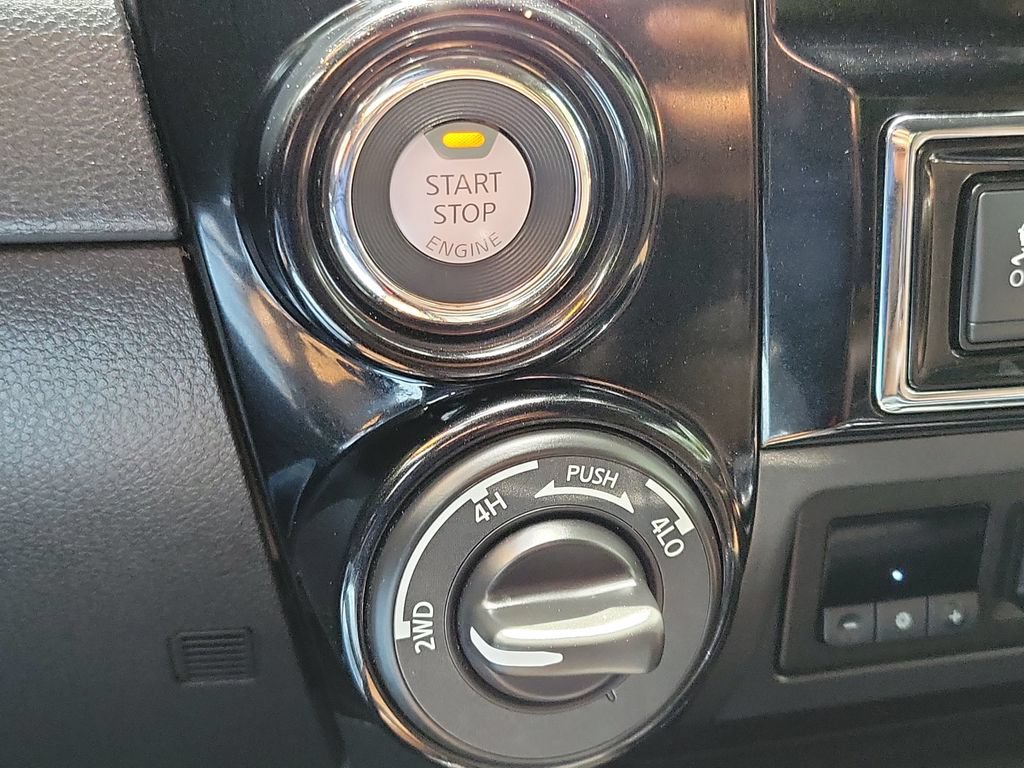 Used 2024 Nissan Titan Platinum Reserve w/ Moonroof Package AWD/4WD image 32