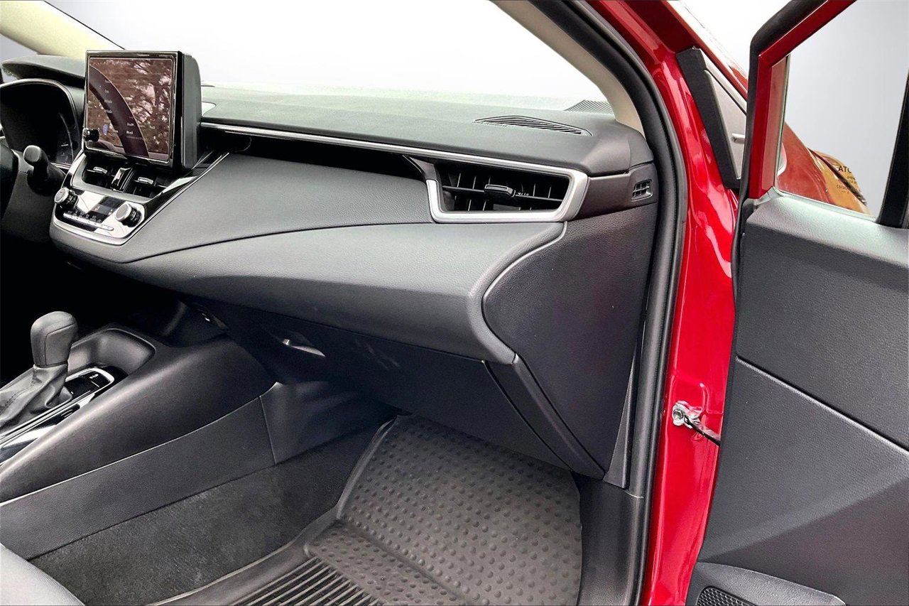 Used 2024 Toyota Corolla LE image 19