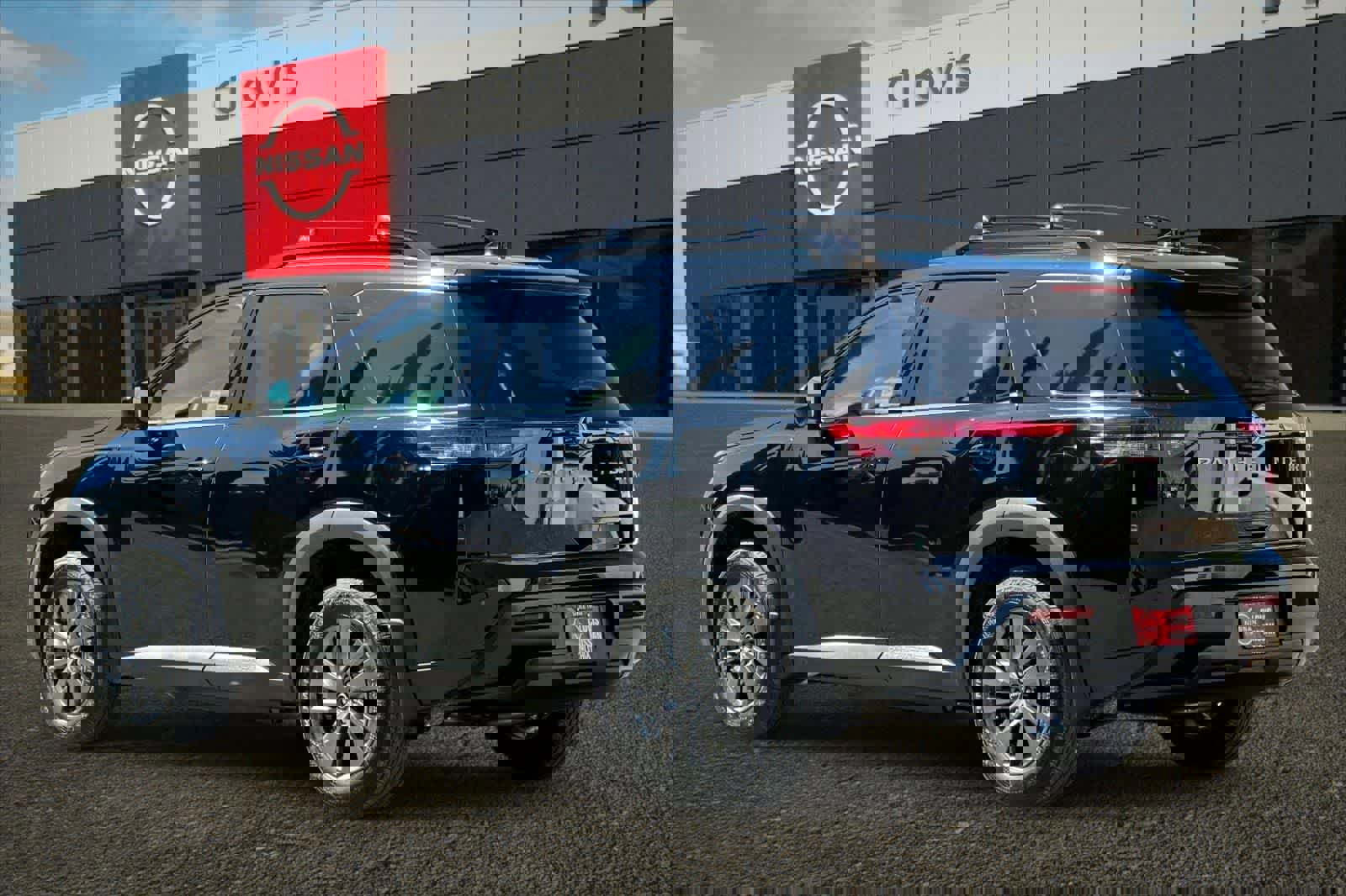 New 2026 Nissan Pathfinder SV FWD image 7