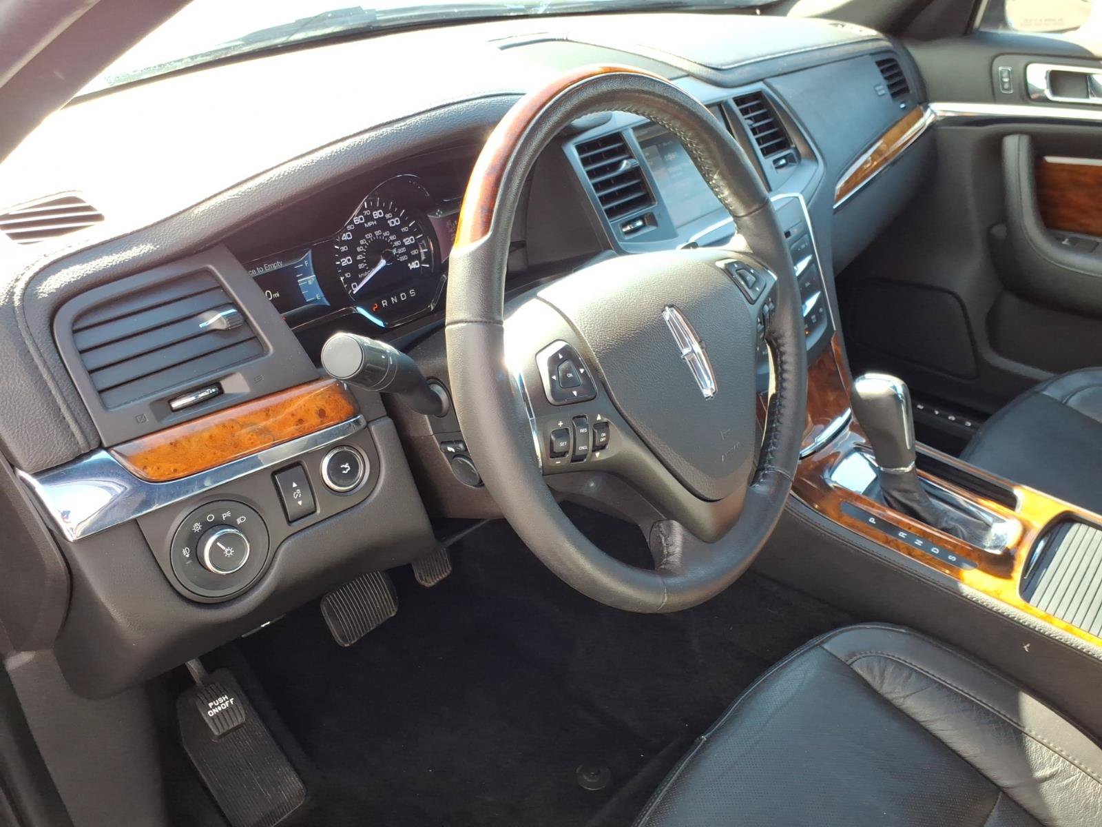 Used 2015 Lincoln MKS w/ Equipment Group 101A FWD image 16