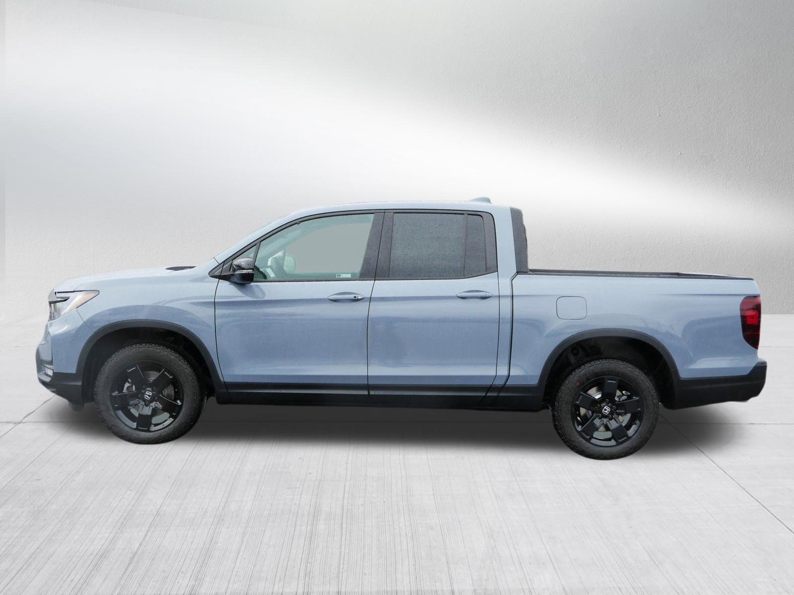 New 2026 Honda Ridgeline Black Edition image 4