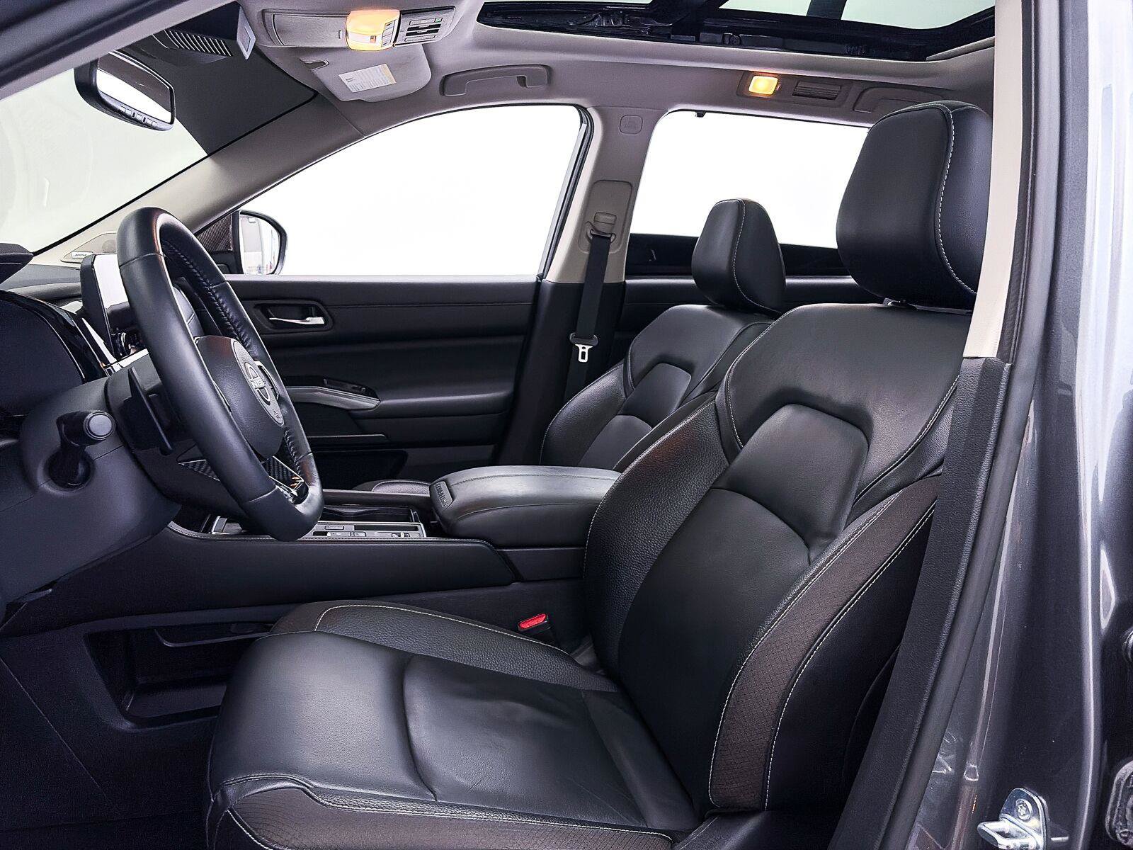 Used 2022 Nissan Pathfinder SL w/ SL Premium Package FWD image 19