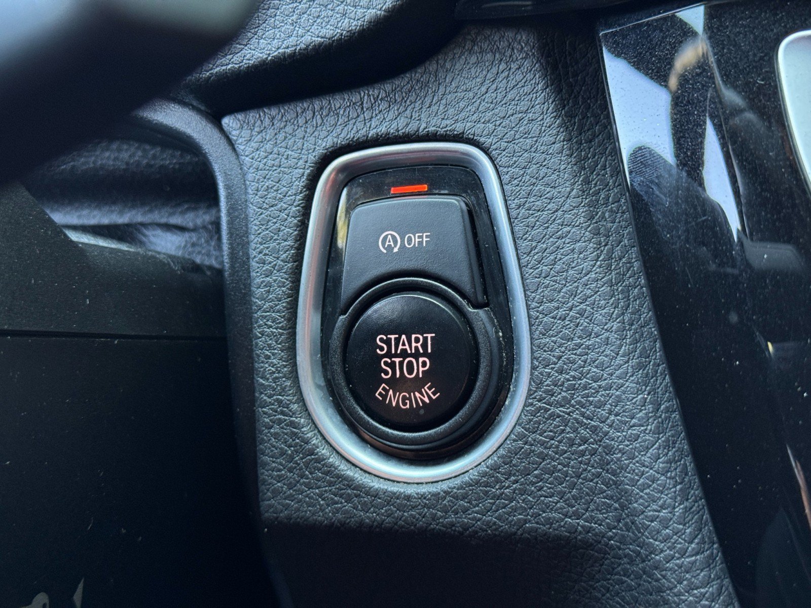 Used 2018 BMW M4 Coupe RWD image 22