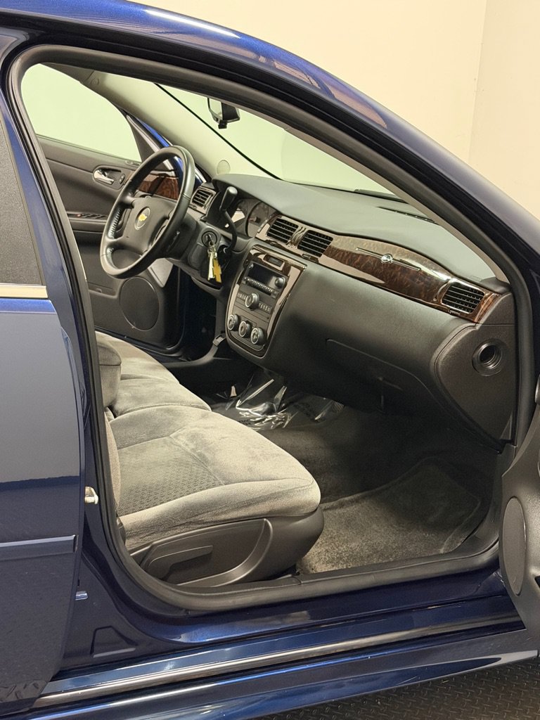 Used 2012 Chevrolet Impala LS FWD image 11