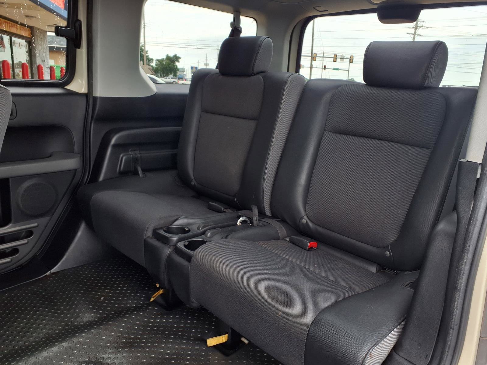 Used 2005 Honda Element EX image 8