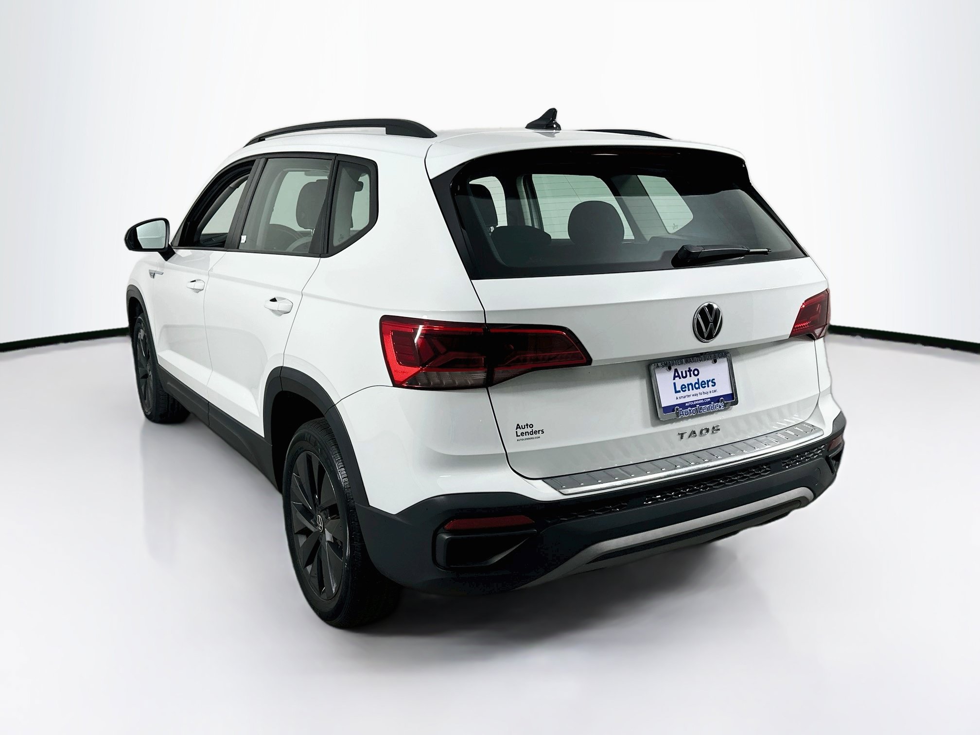 Used 2023 Volkswagen Taos S FWD image 7