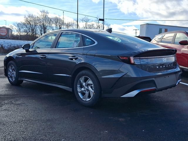 New 2026 Hyundai Sonata SE FWD image 3