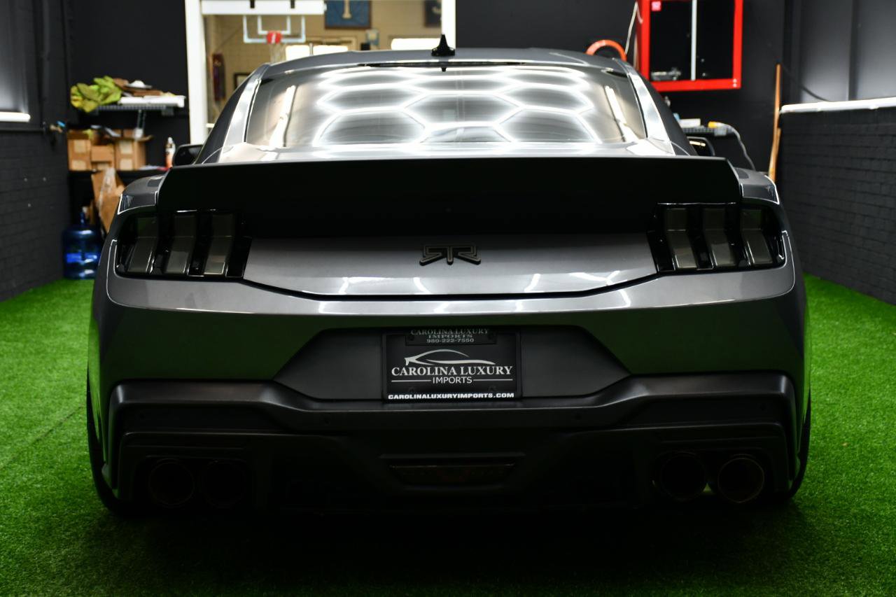 Used 2024 Ford Mustang GT Premium RWD image 3