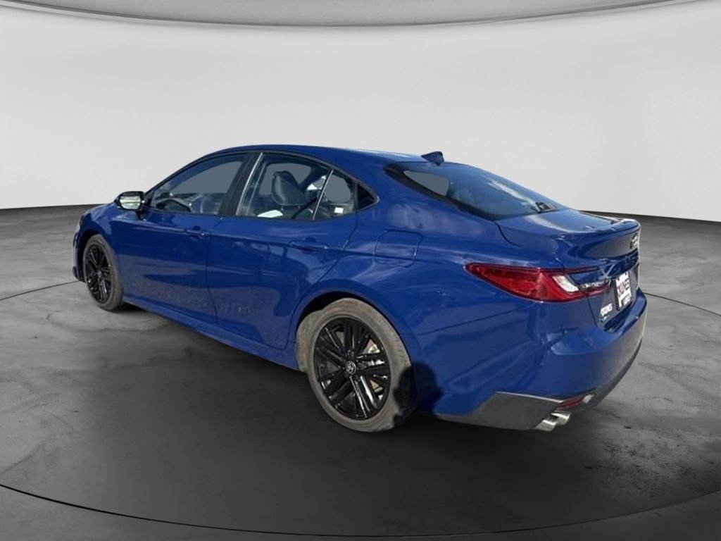 Used 2025 Toyota Camry SE FWD image 11