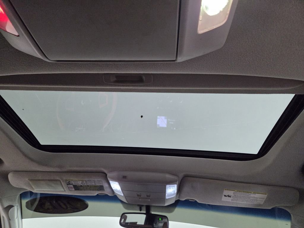 Used 2015 Toyota Sequoia Platinum image 30