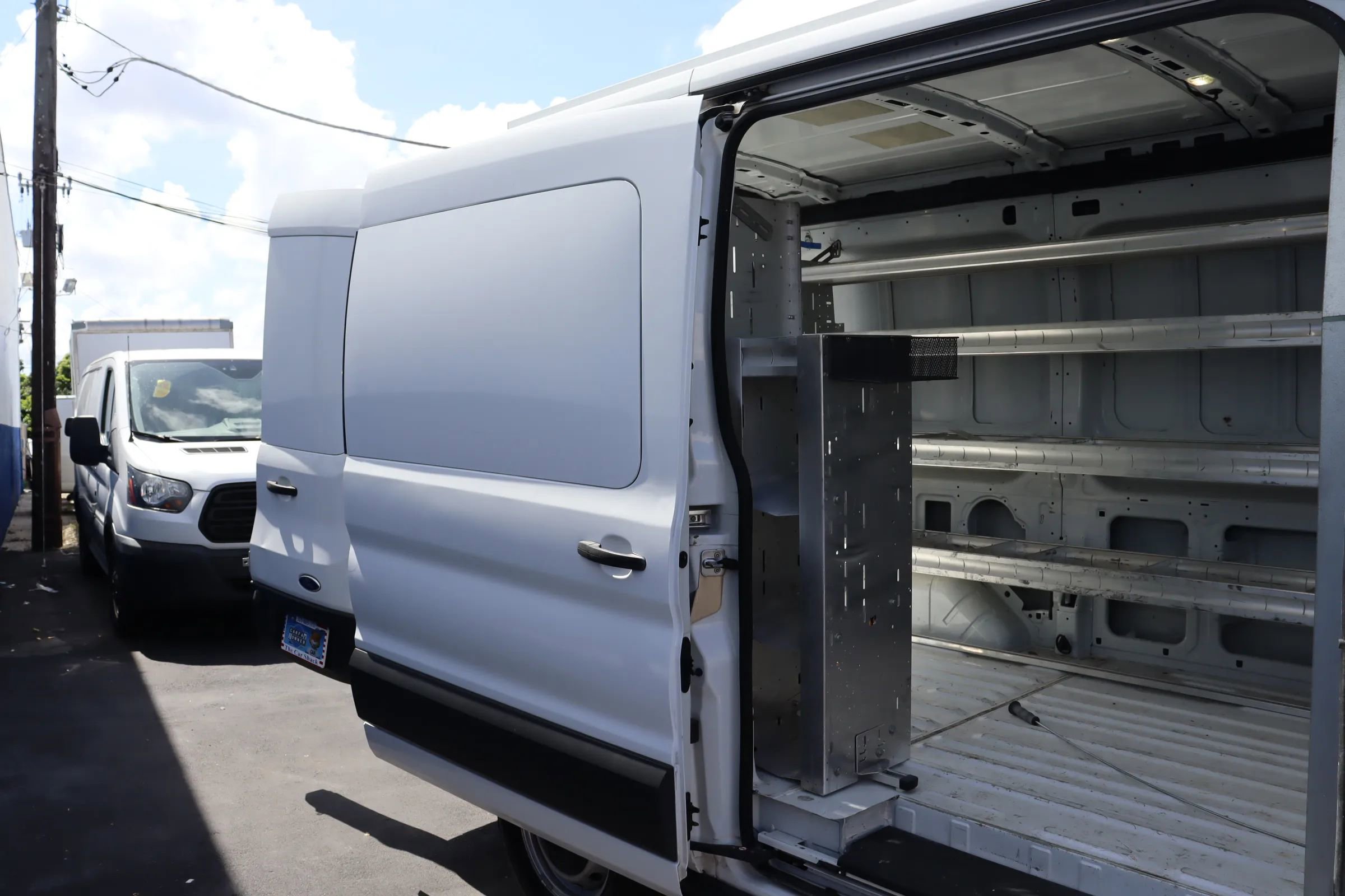 Used 2017 Ford Transit 150 130 Medium Roof image 10
