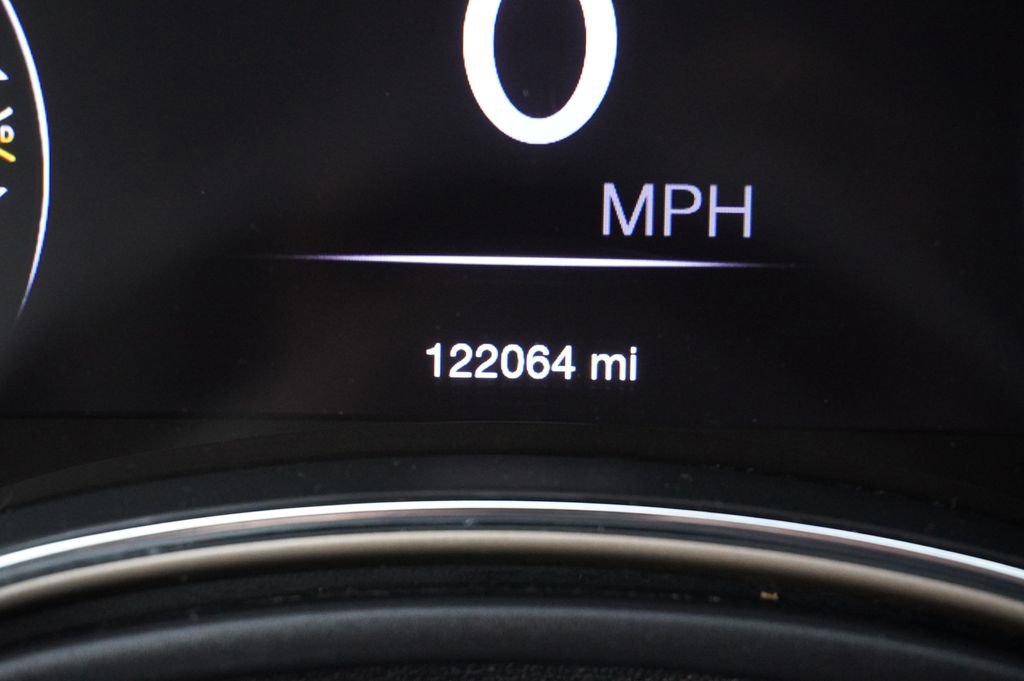 Used 2017 Jeep Grand Cherokee Laredo w/ Quick Order Package 23E image 14