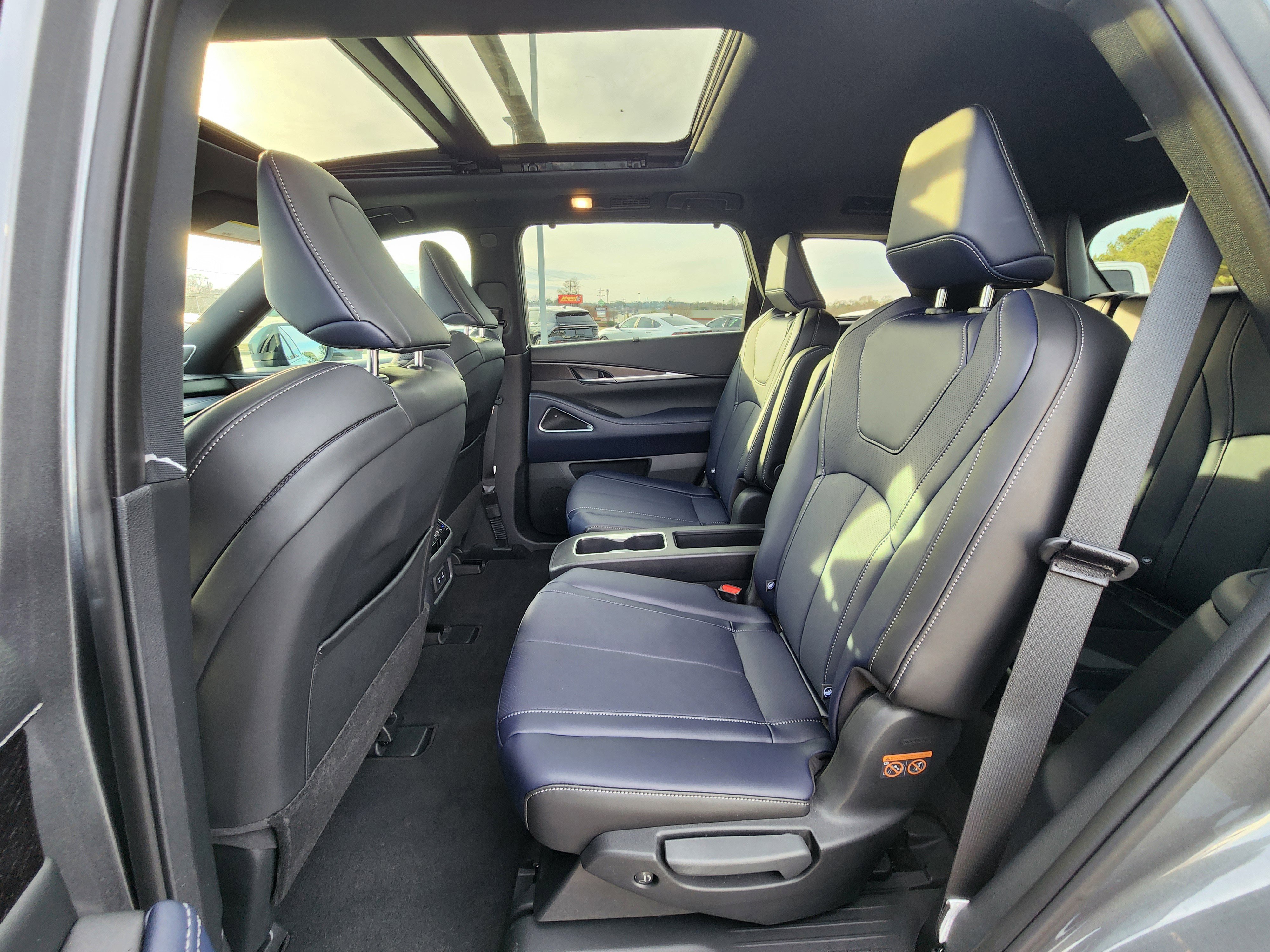 Used 2026 INFINITI QX60 Sport w/ Dark Cargo Package image 20