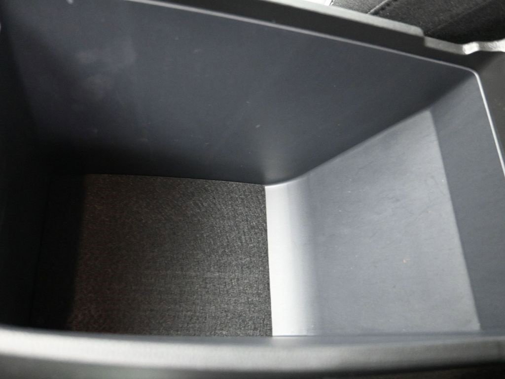 Certified 2025 Ford Escape Active image 17