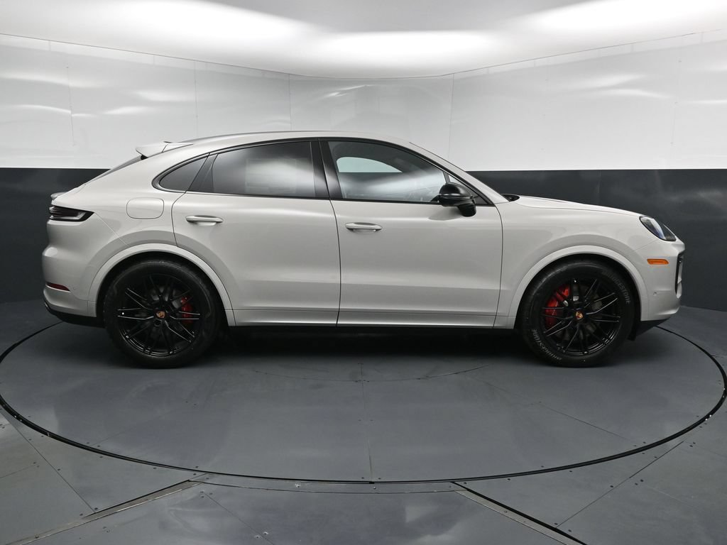 New 2026 Porsche Cayenne S AWD/4WD image 11