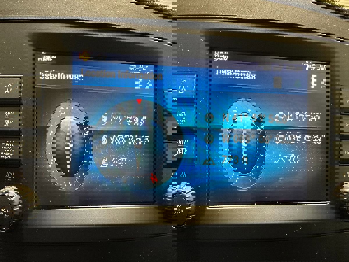 Used 2021 Mercedes-Benz Metris w/ Driver Efficiency Package image 29