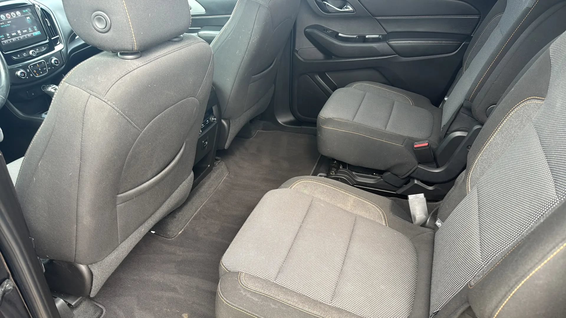 Used 2018 Chevrolet Traverse LT AWD/4WD image 12