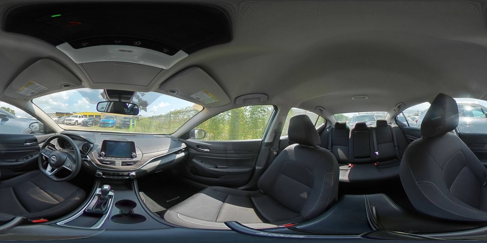 Used 2025 Nissan Altima 2.5 SV FWD image 40