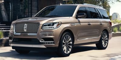Used 2019 Lincoln Navigator Select w/ Technology Package RWD image 1