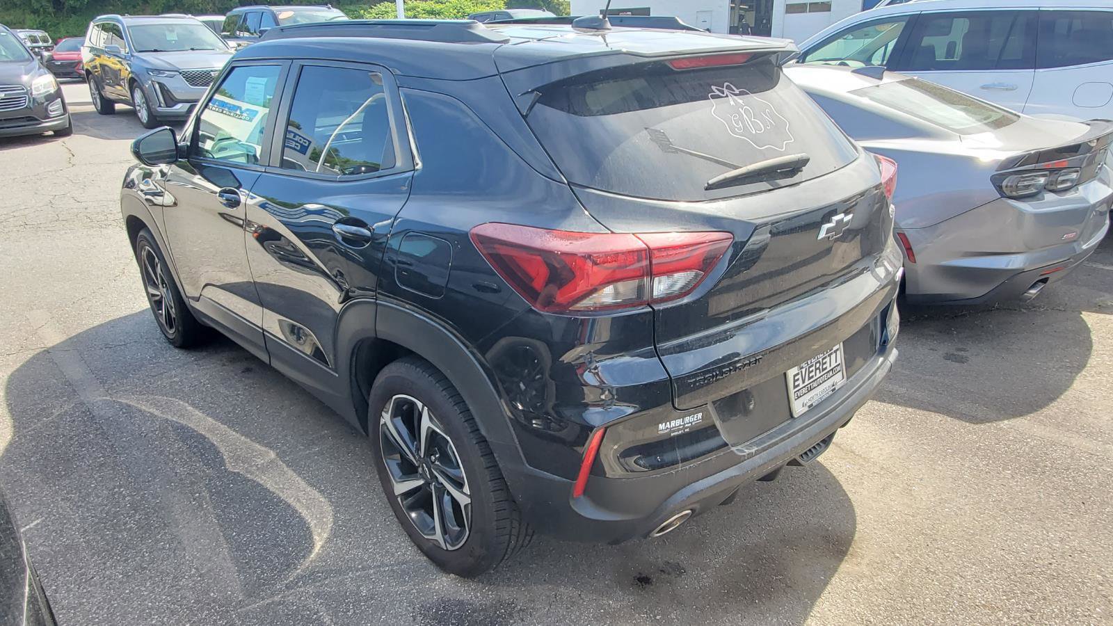 Used 2023 Chevrolet TrailBlazer RS w/ Sun and Liftgate Package FWD image 8