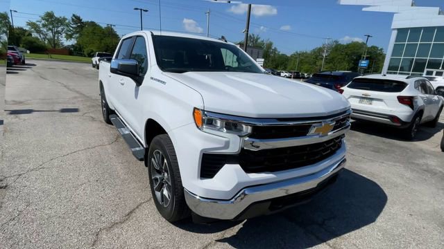 Used 2024 Chevrolet Silverado 1500 LT AWD/4WD image 4