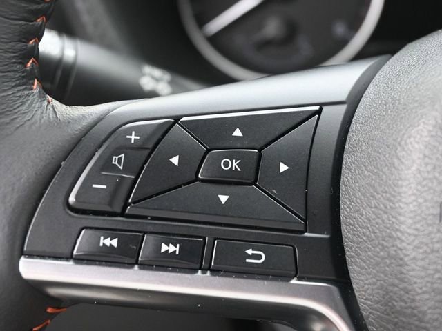 Used 2024 Nissan Sentra SR w/ SR Premium Package image 16