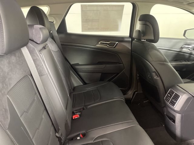 New 2026 Kia Sportage SX FWD image 16