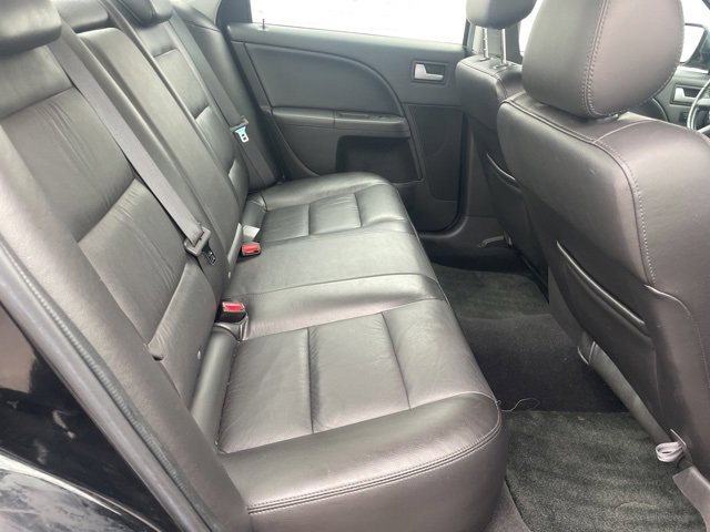 Used 2005 Ford Five Hundred Limited image 13