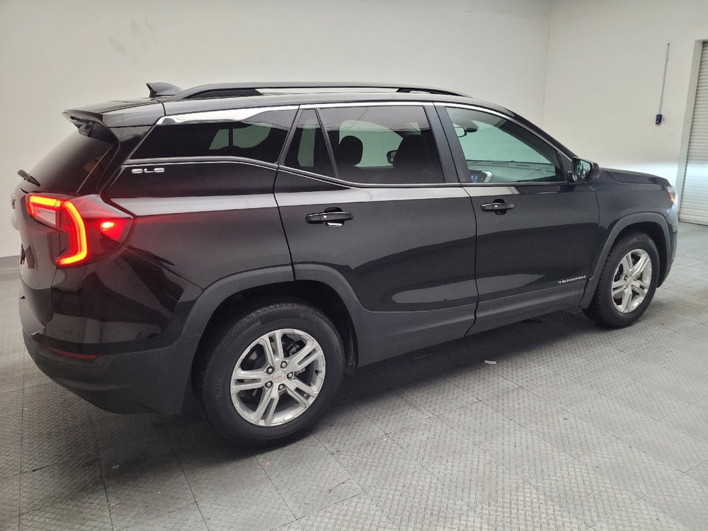 Used 2022 GMC Terrain SLE w/ Driver Convenience Package image 10