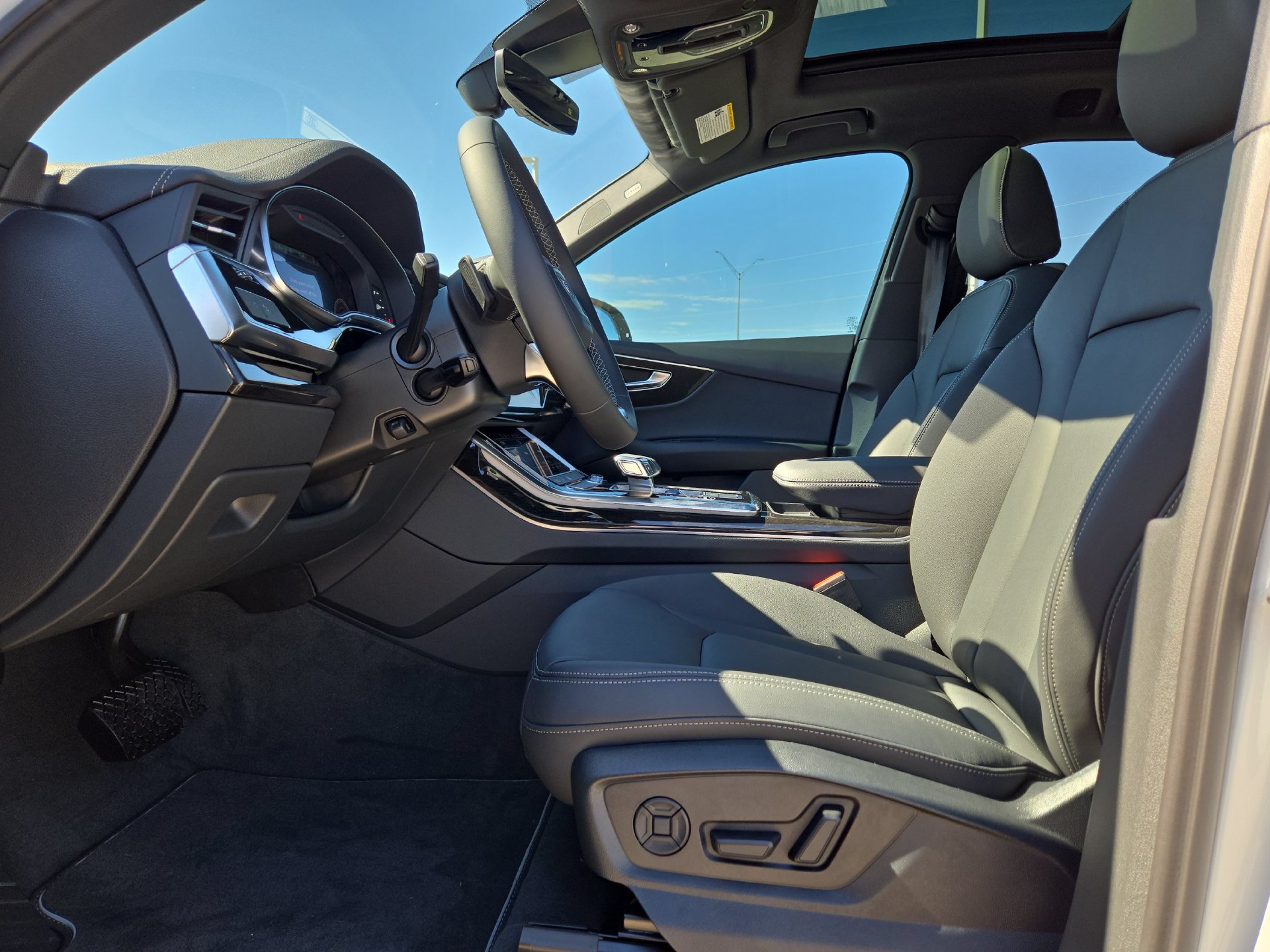 New 2026 Audi Q7 2.0T Premium AWD/4WD image 16