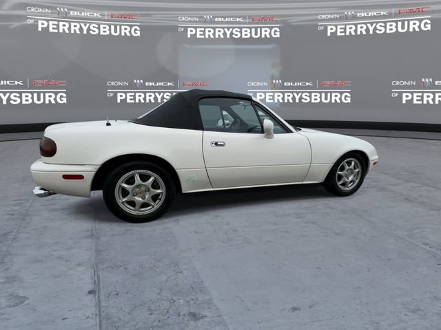 Used 1996 MAZDA MX-5 Miata RWD image 8