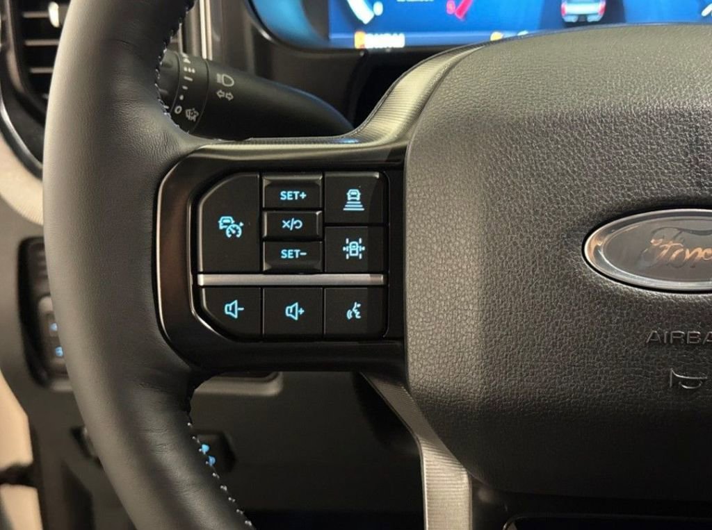 New 2026 Ford F450 Platinum w/ FX4 Off-Road Package image 40