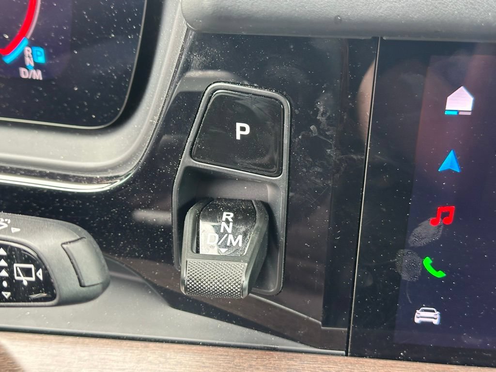 Certified 2025 Porsche Cayenne E-Hybrid AWD/4WD image 33
