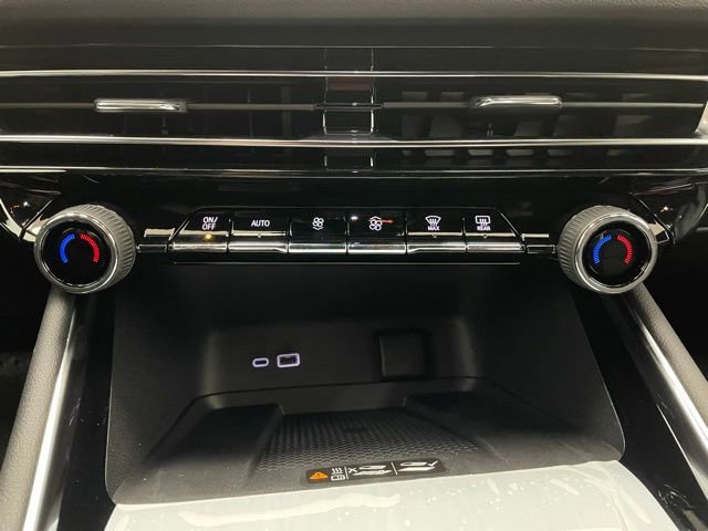 New 2026 Chevrolet Traverse Z71 w/ Driver Confidence Package image 6