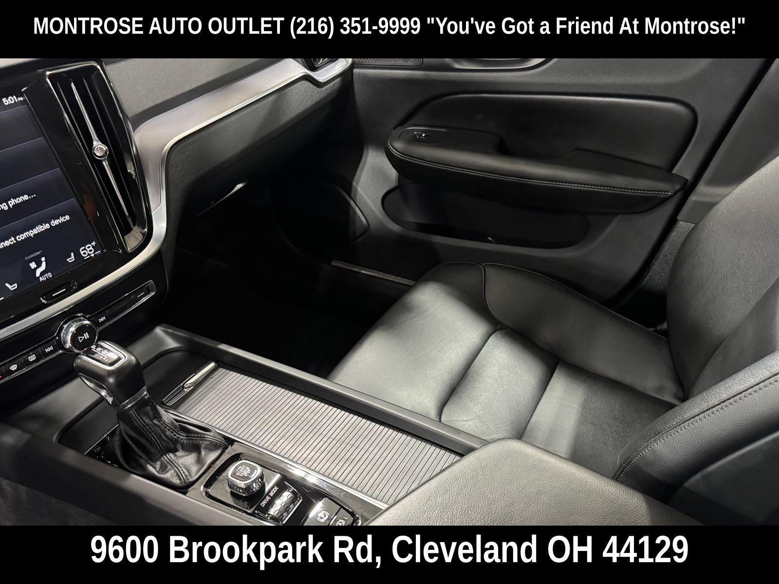 Used 2019 Volvo S60 T6 Momentum w/ Multimedia Package AWD/4WD image 17