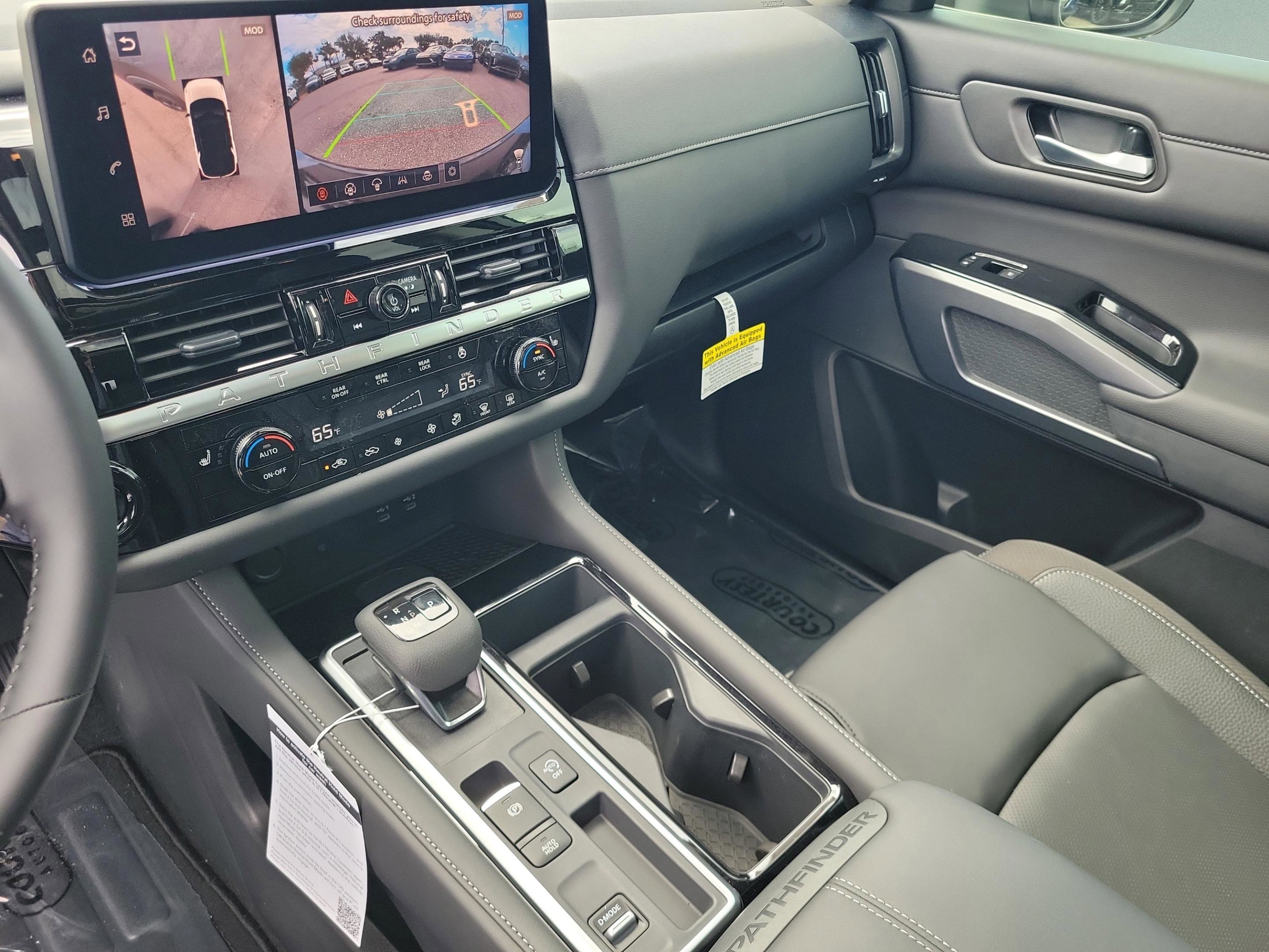 New 2026 Nissan Pathfinder SL w/ SL Premium Package image 38